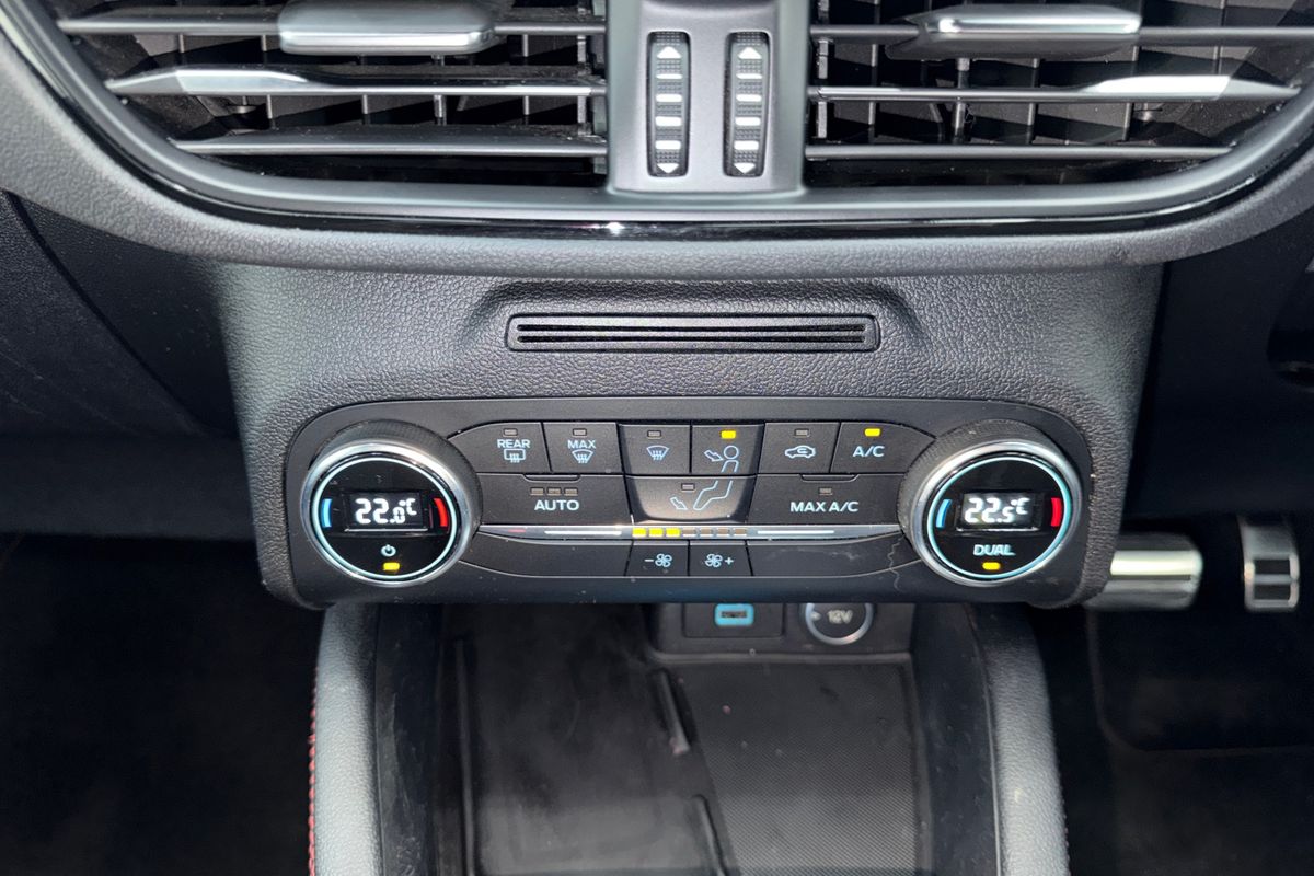 2020 Ford Escape ST-Line ZH