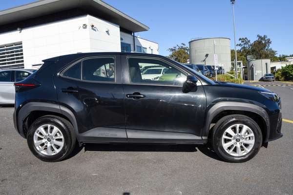 2024 Toyota Yaris Cross GX MXPJ10R thumb-4