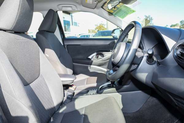 2024 Toyota Yaris Cross GX MXPJ10R thumb-9