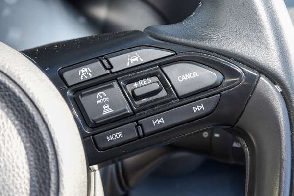 2024 Toyota Yaris Cross GX MXPJ10R thumb-14