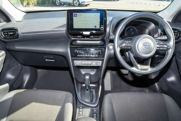 2024 Toyota Yaris Cross GX MXPJ10R thumb-16