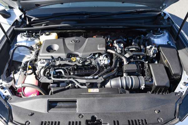 2024 Toyota Camry Ascent AXVH80R thumb-7