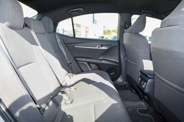 2024 Toyota Camry Ascent AXVH80R thumb-8