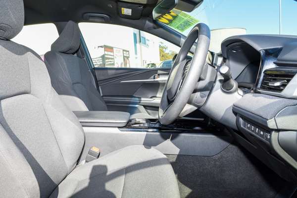 2024 Toyota Camry Ascent AXVH80R thumb-9