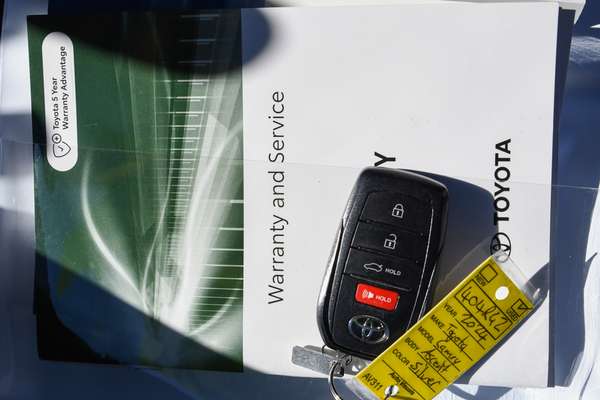 2024 Toyota Camry Ascent AXVH80R thumb-20