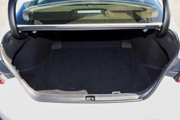 2024 Toyota Camry Ascent AXVH80R thumb-18