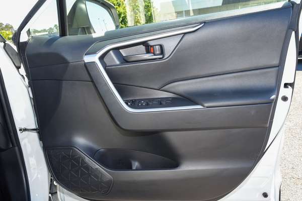 2024 Toyota RAV4 GX AXAH52R thumb-15