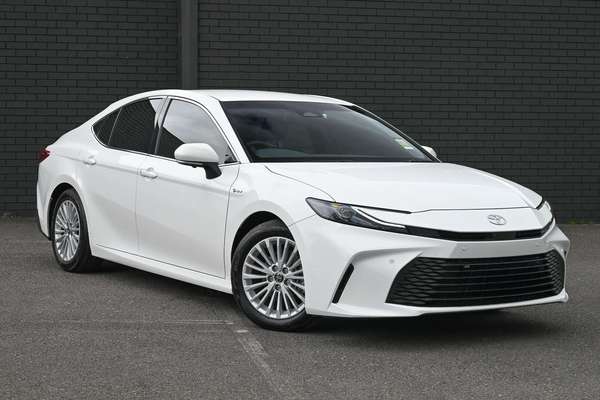 2025 Toyota Camry Ascent AXVH80R