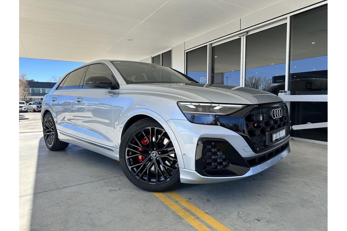2026 Audi SQ8 TFSI F1