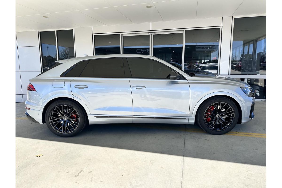 2026 Audi SQ8 TFSI F1