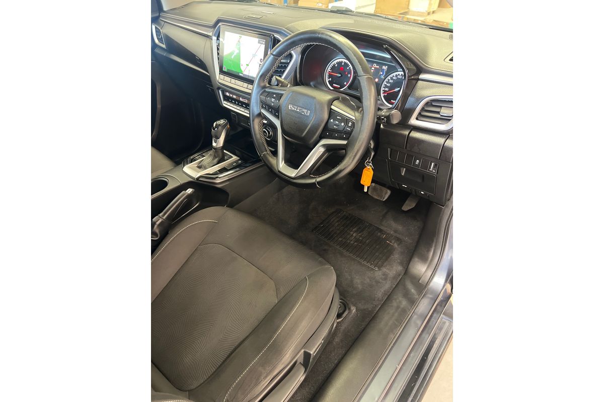 2021 Isuzu D-MAX LS-U 4X4 image 11
