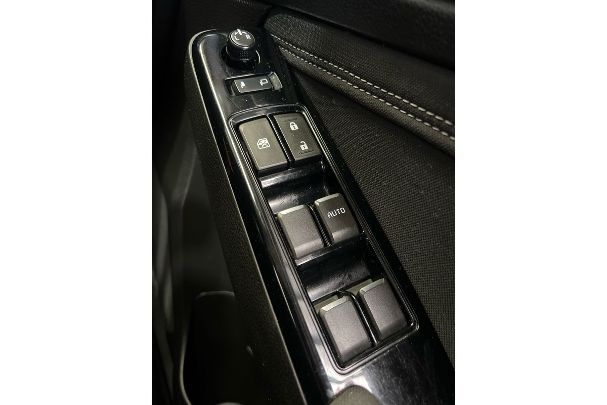 2021 Isuzu D-MAX LS-U 4X4 image 25