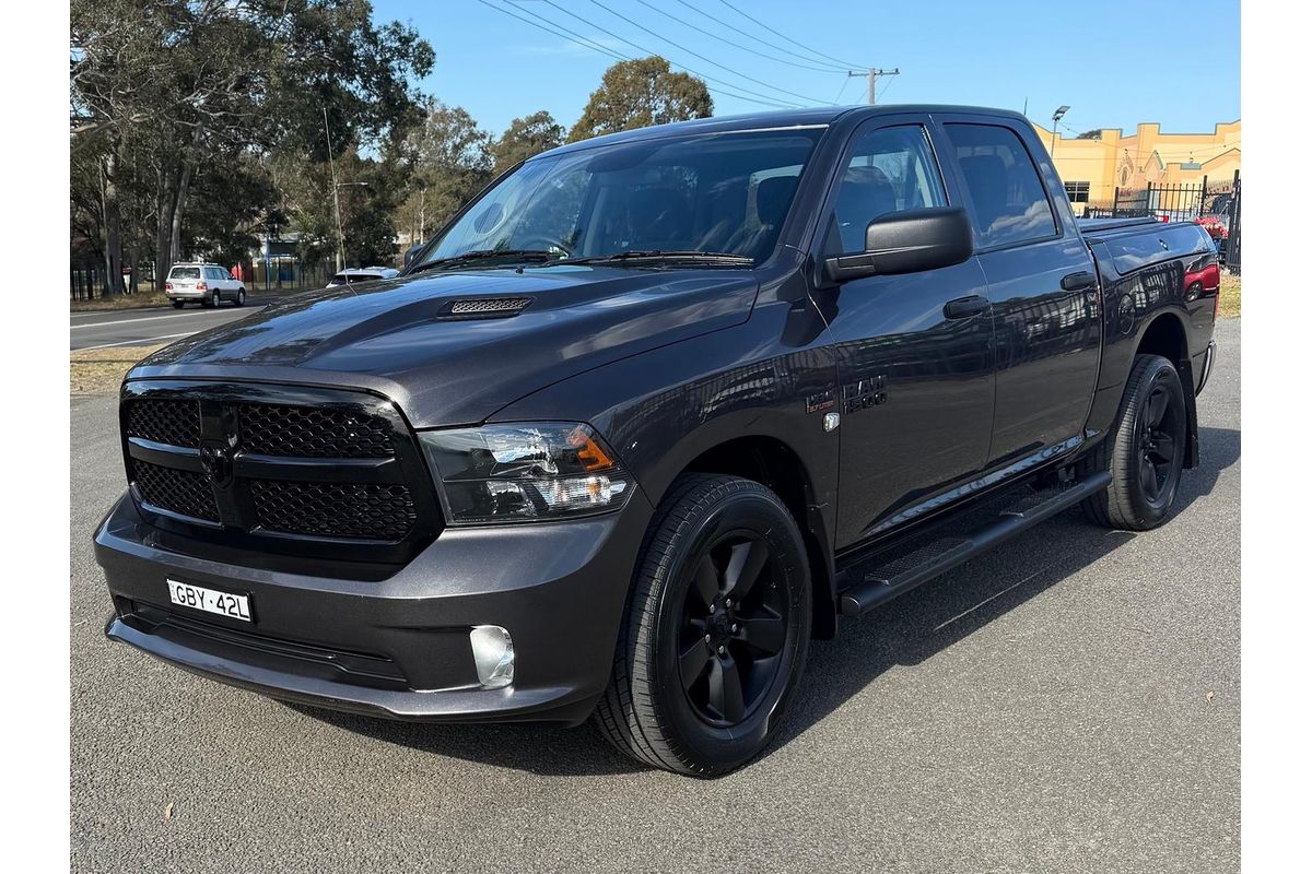 2022 RAM 1500 Express DS 4X4 SWB
