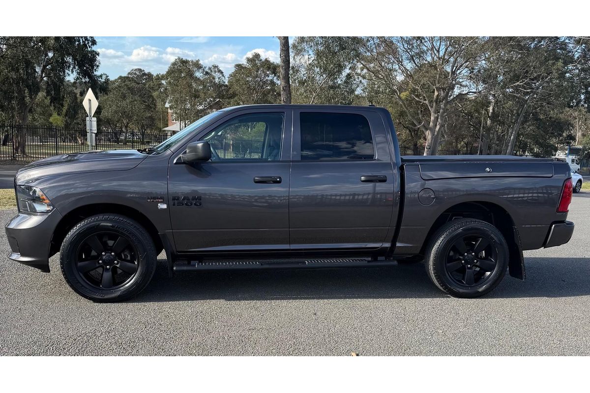 2022 RAM 1500 Express DS 4X4 SWB