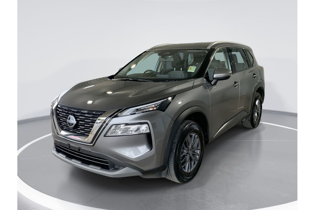 2024 Nissan X-TRAIL ST T33
