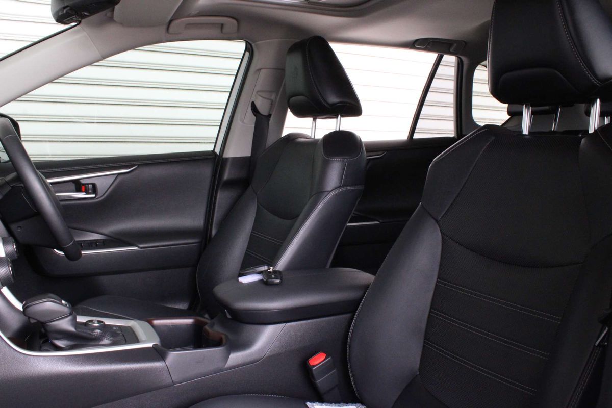 2022 Toyota RAV4 Cruiser AXAH54R