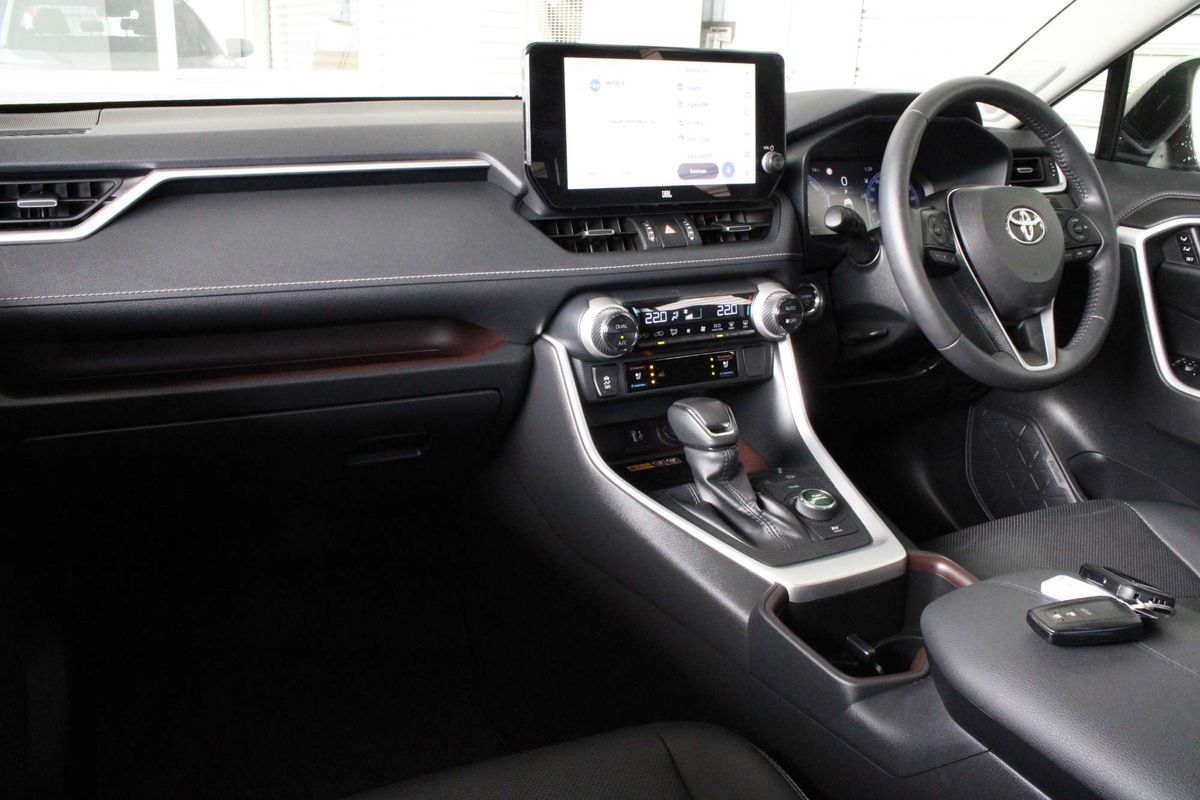 2022 Toyota RAV4 Cruiser AXAH54R