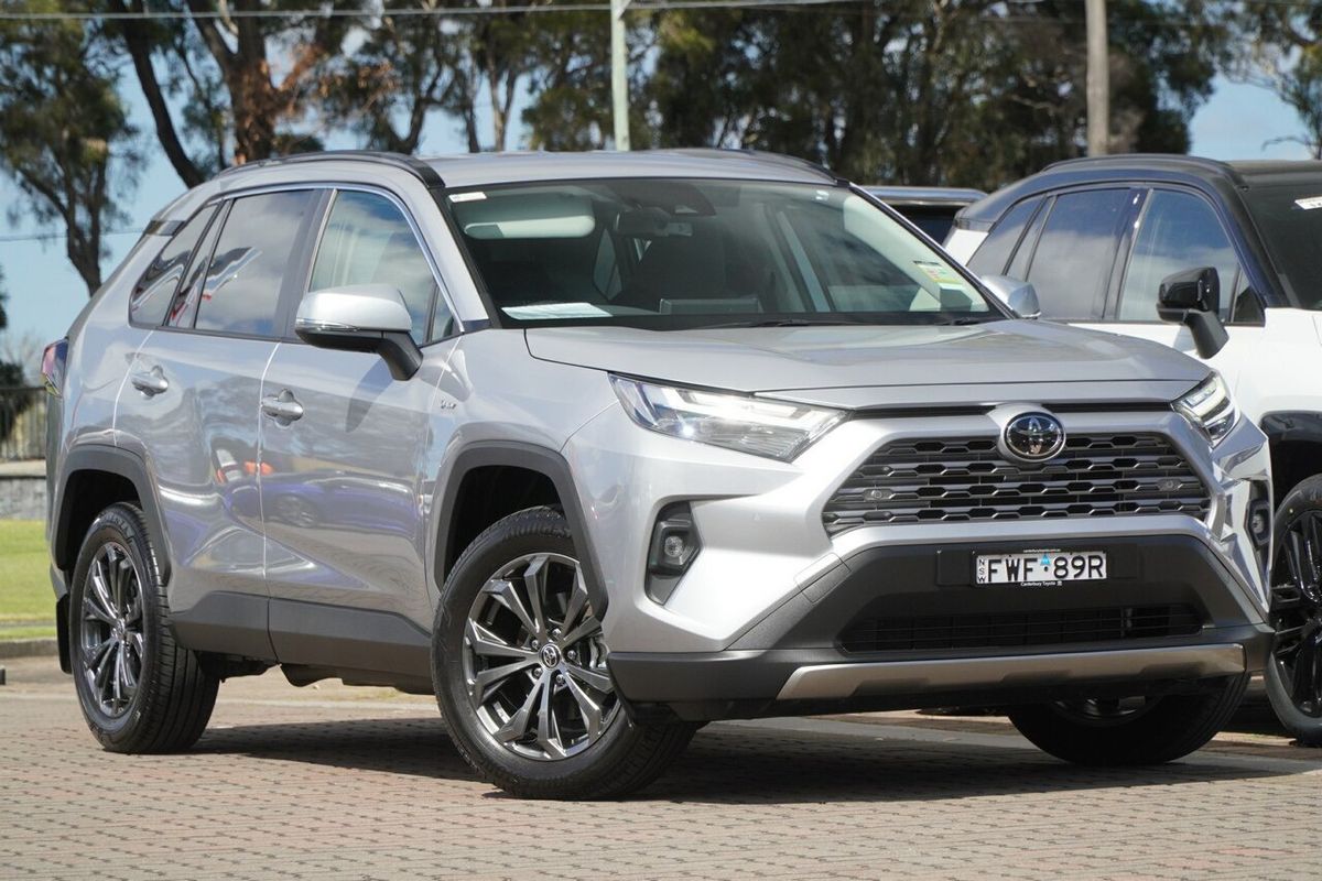 2025 Toyota RAV4 GXL AXAH54R
