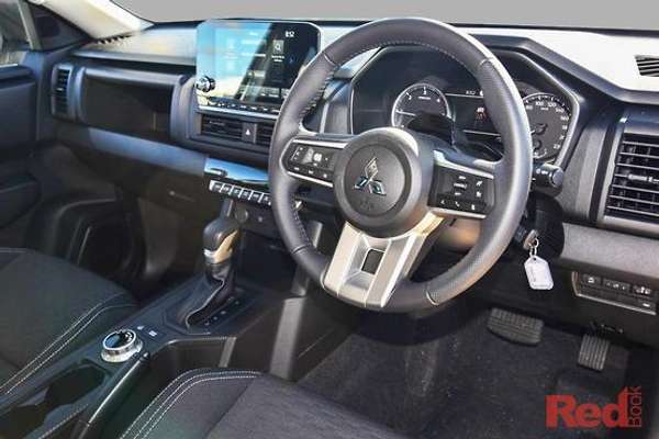 2026 Mitsubishi Triton GLX-R MV 4X4 thumb-6