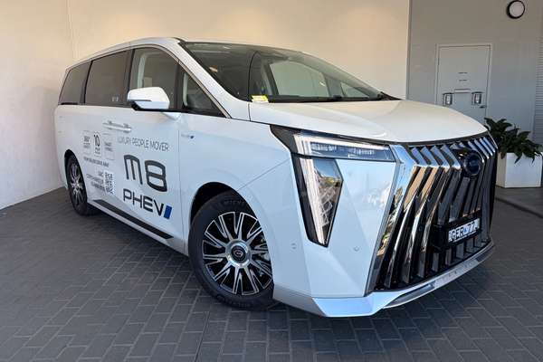 2026 GAC M8 PHEV Luxury