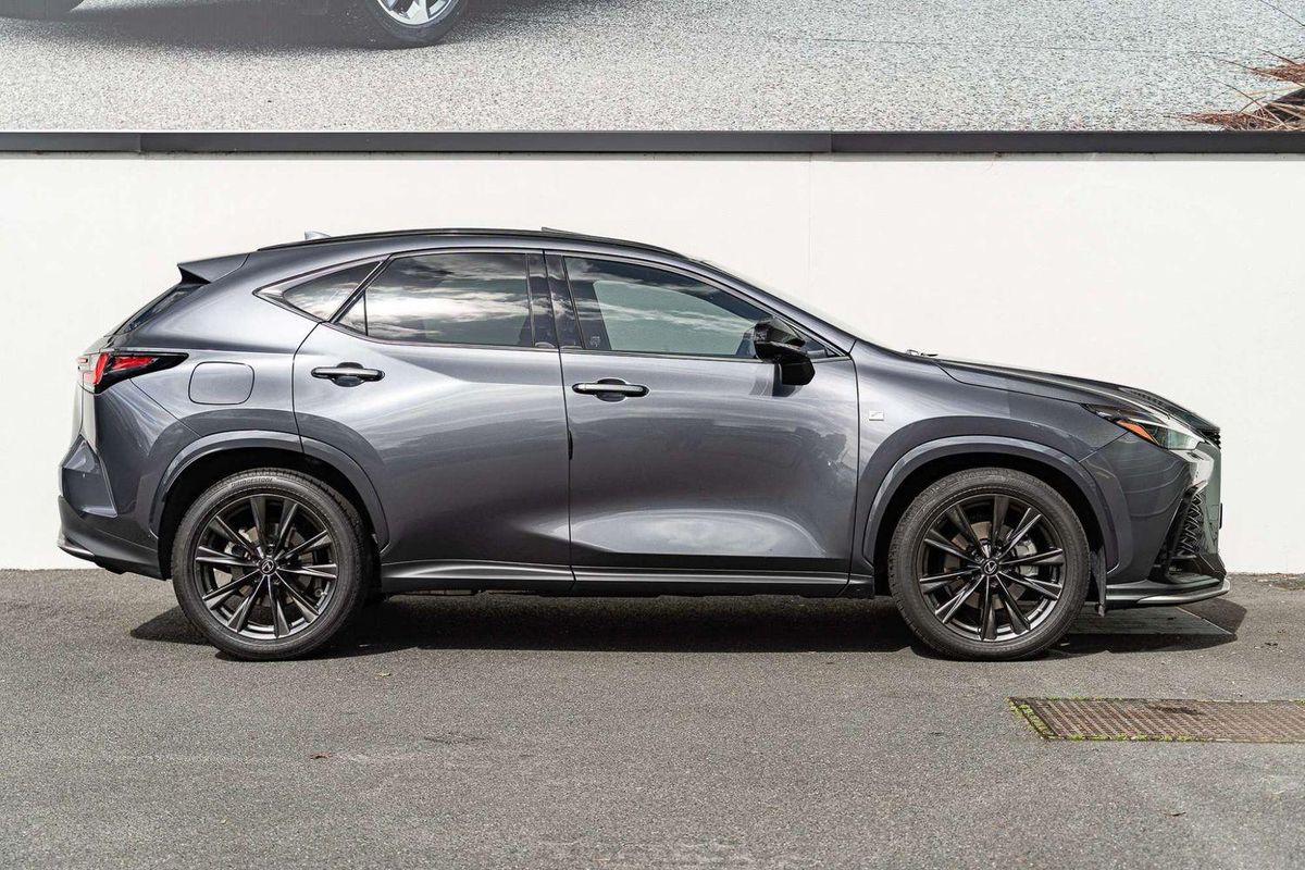 2022 Lexus NX NX450h+ F Sport AAZH26R