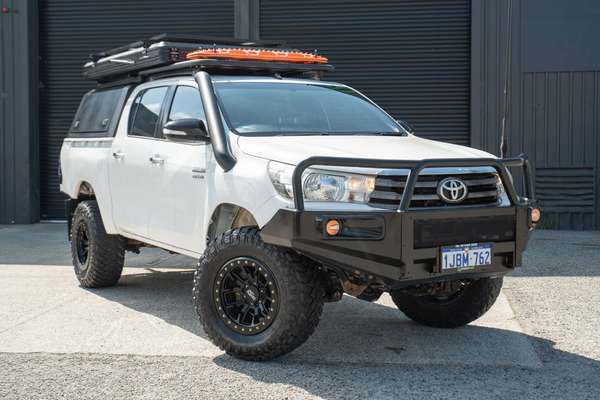 2017 Toyota Hilux SR GUN126R 4X4