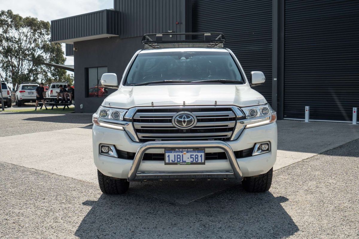 2017 Toyota Landcruiser Sahara VDJ200R