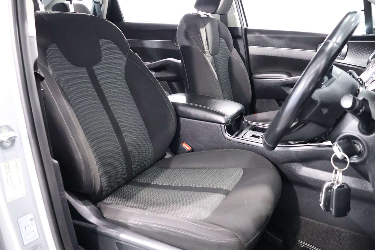 2022 Kia Sorento Sport MQ4
