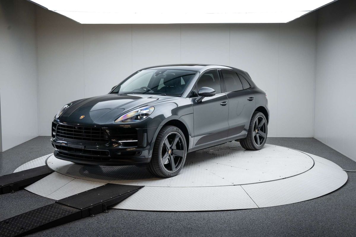 2021 Porsche Macan S 95B