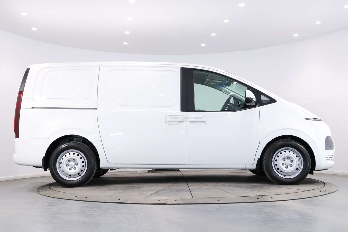 2022 Hyundai STARIA LOAD US4.V1