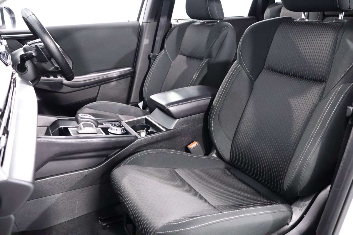 2024 Mitsubishi Outlander LS ZM
