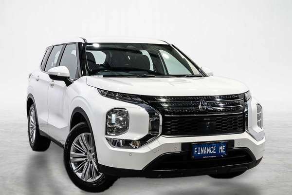 2024 Mitsubishi Outlander ES ZM