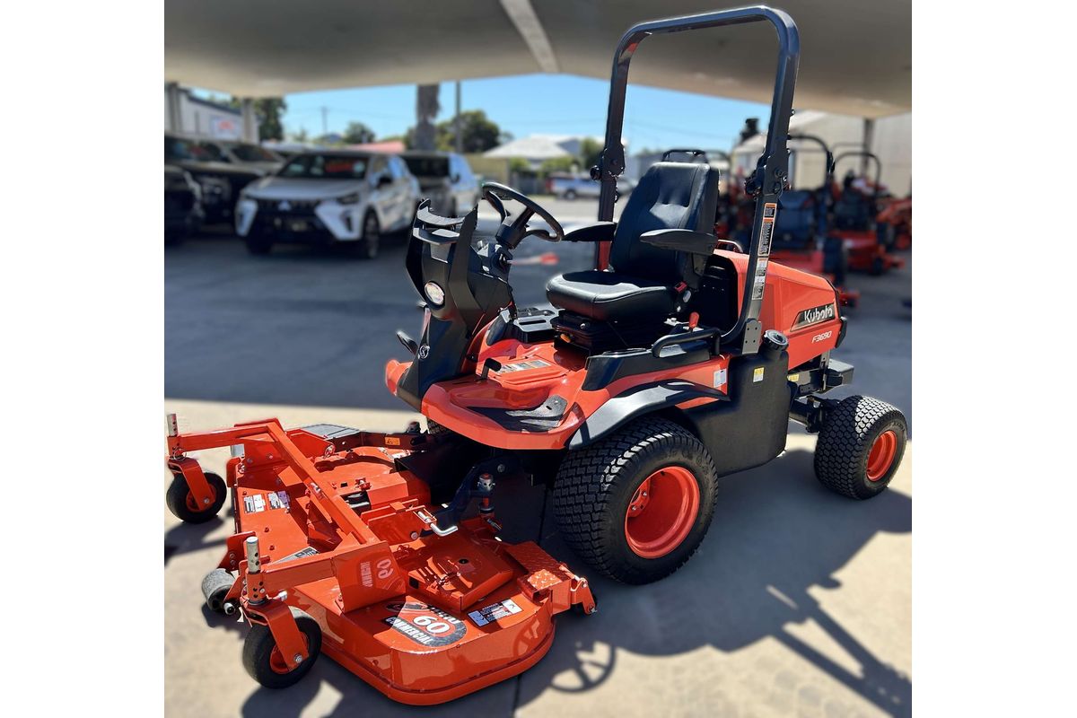 2025 Kubota F3690-AU-SN