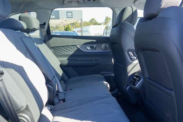 2026 Chery Tiggo 8 Super Hybrid Ultimate T31 thumb-8