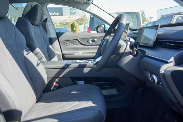 2026 Chery Tiggo 8 Super Hybrid Ultimate T31 thumb-9