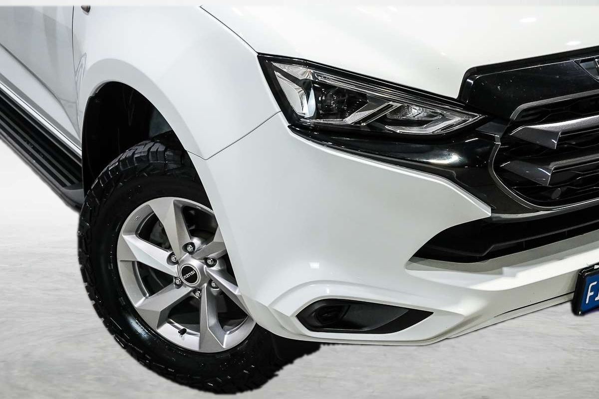 2023 Isuzu MU-X LS-M