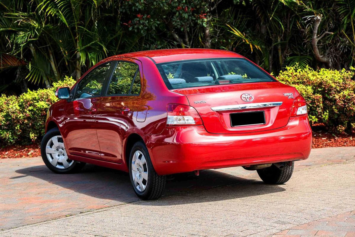 2011 Toyota Yaris YRS NCP93R