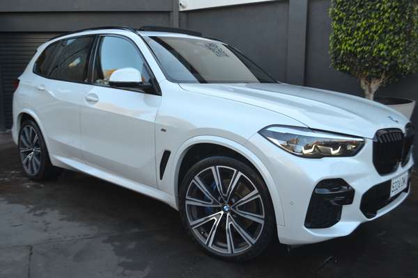 2022 BMW X5 xDrive30d M Sport G05
