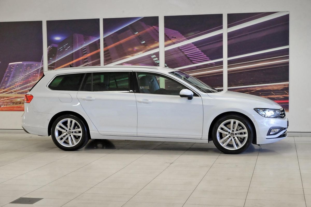 2023 Volkswagen Passat 206TSI Proline B8 image 3