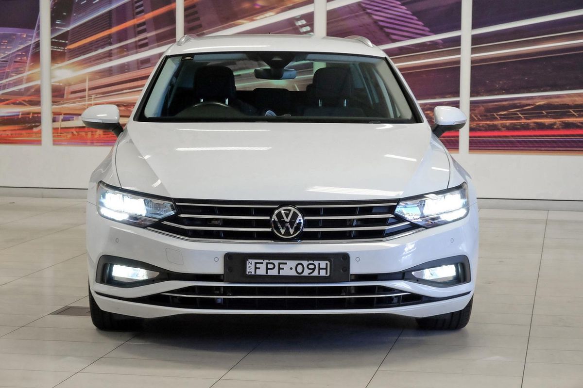 2023 Volkswagen Passat 206TSI Proline B8 image 4
