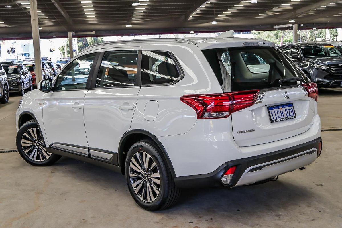 2018 Mitsubishi Outlander ES ZL