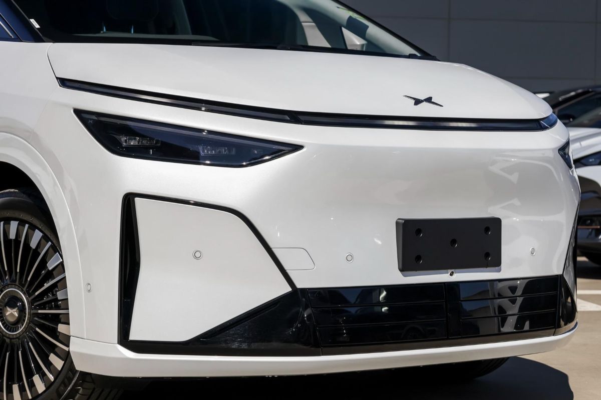 2026 XPENG X9 Standard Range