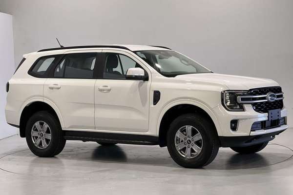2025 Ford Everest Ambiente 2.0L