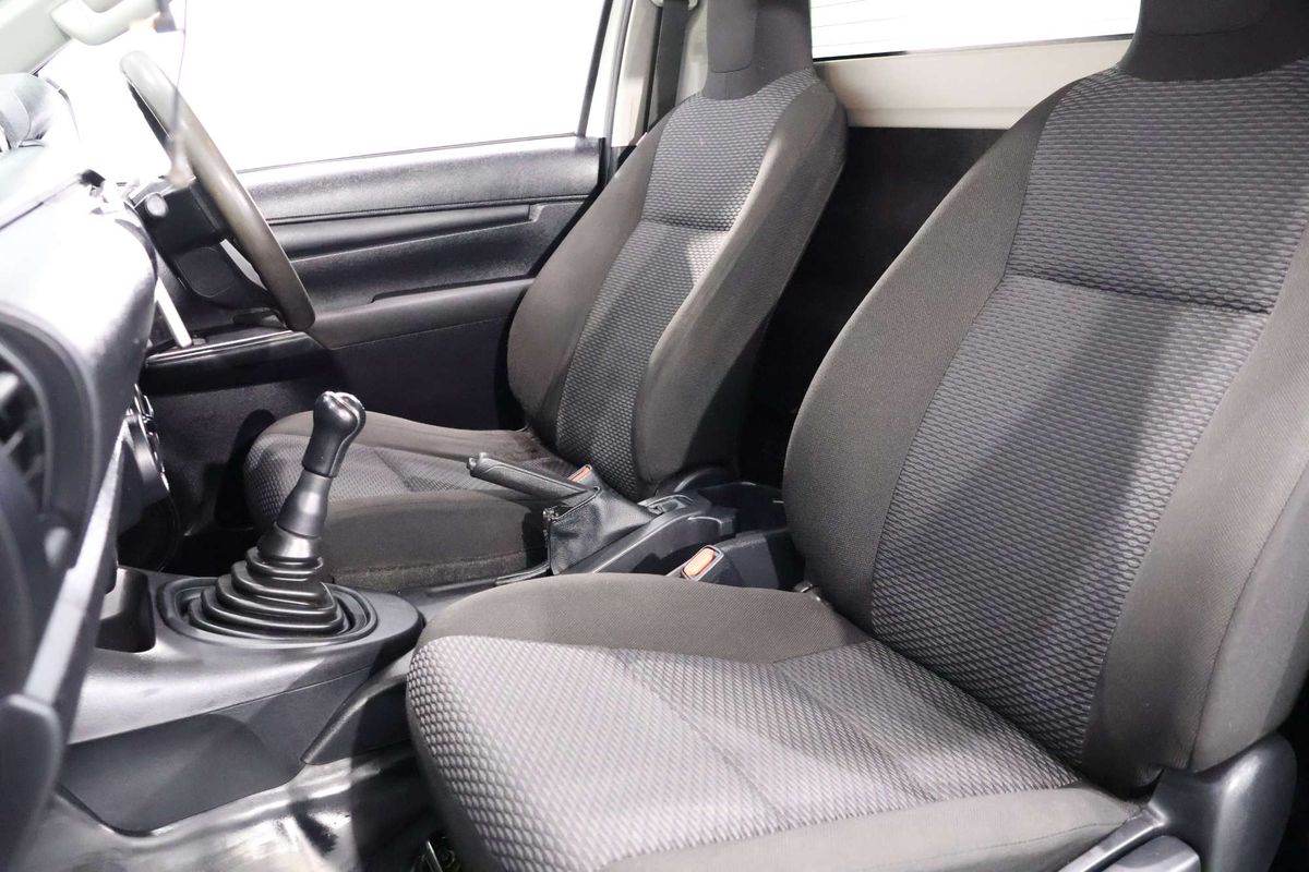 2018 Toyota Hilux Workmate GUN122R Rear Wheel Drive