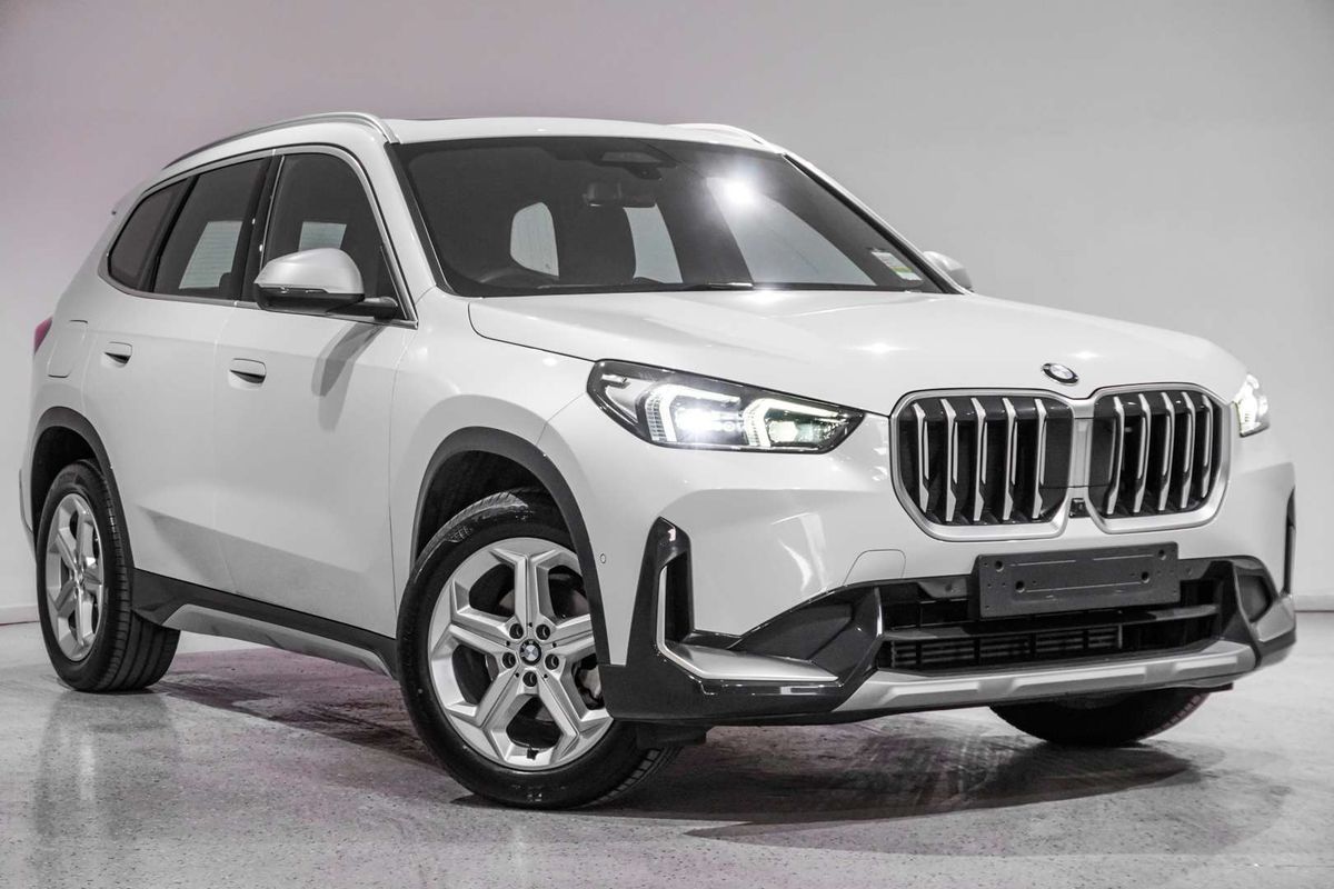 2023 BMW X1 sDrive18i U11