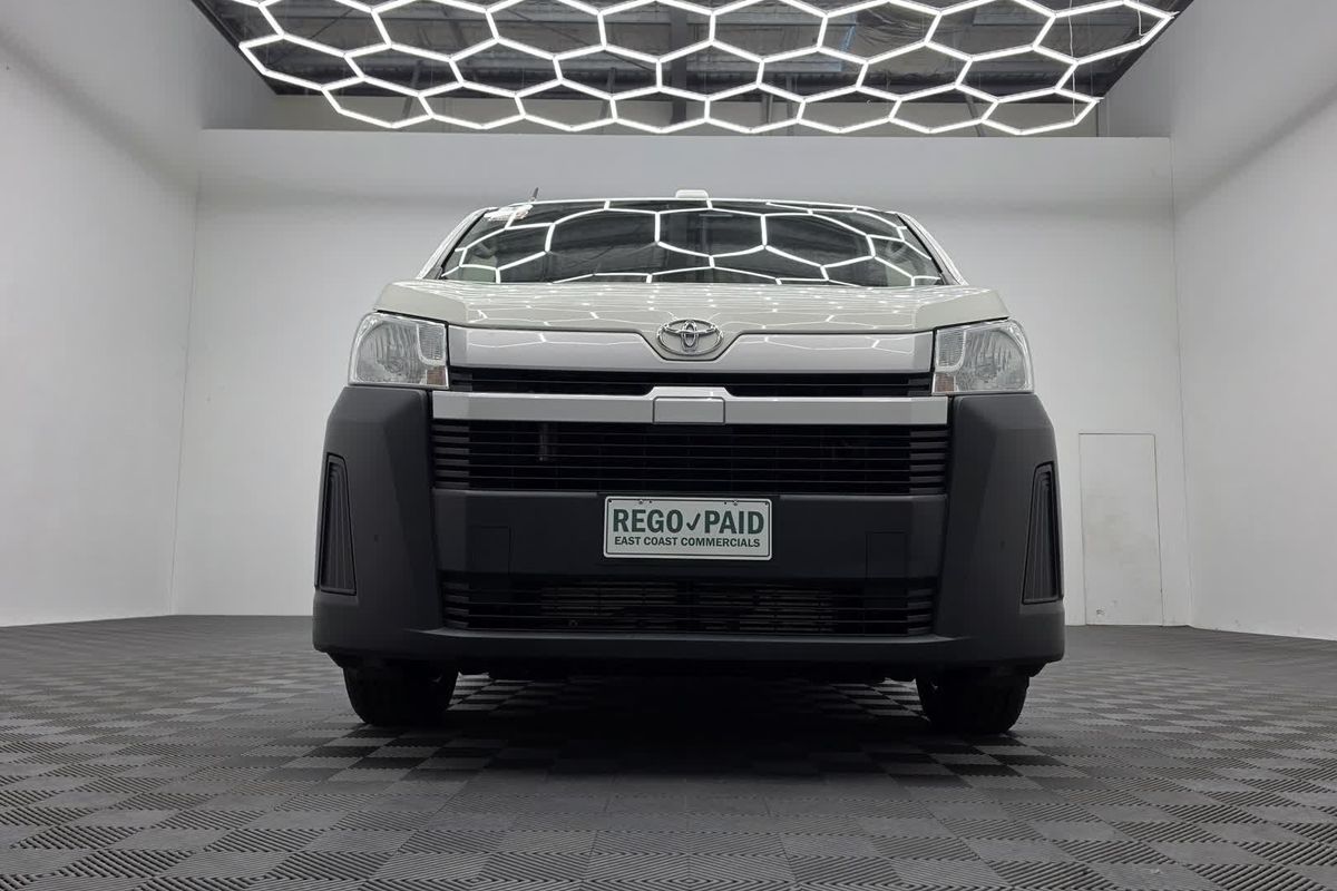 2022 Toyota Hiace GDH300R LWB