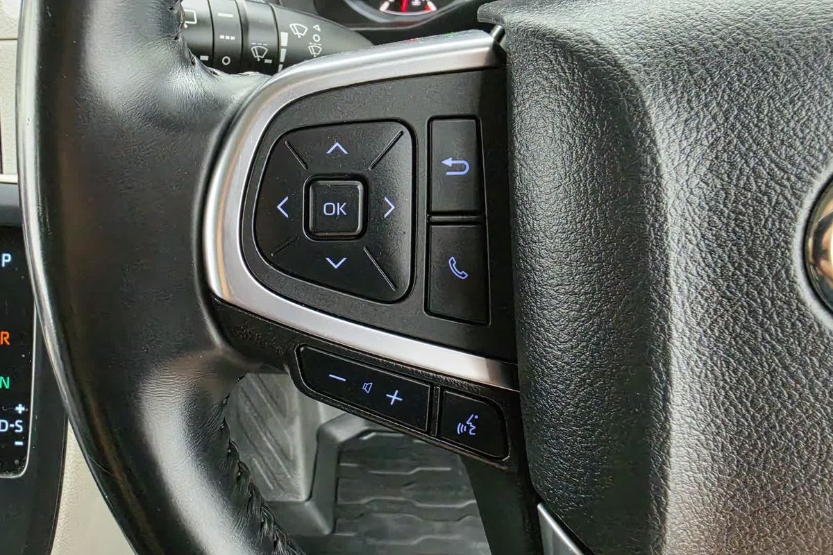 2022 Toyota Hiace GDH300R LWB