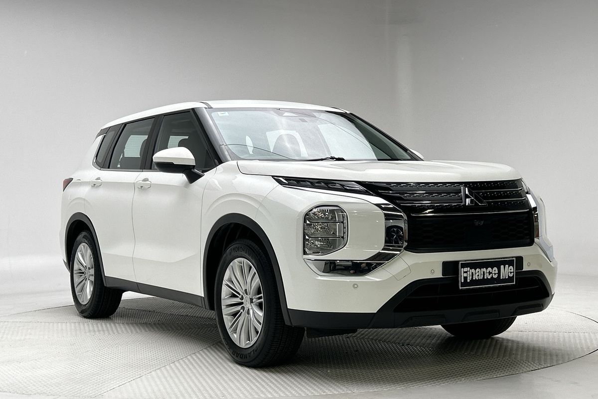 2024 Mitsubishi Outlander ES ZM