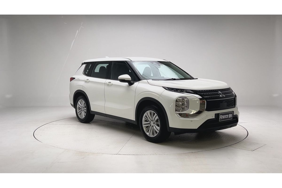 2024 Mitsubishi Outlander ES ZM