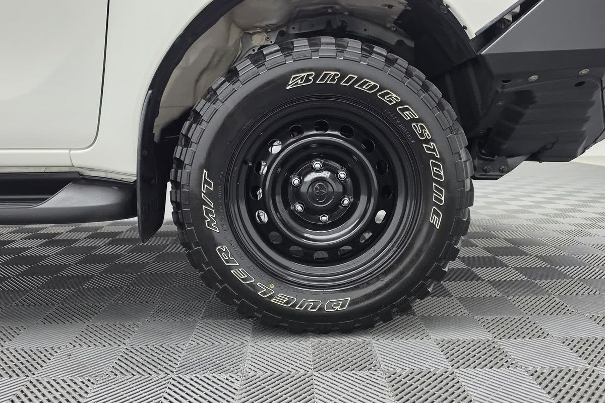 2023 Toyota Hilux SR GUN126R 4X4